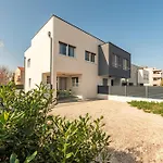 Mare E Monti Villa Nin